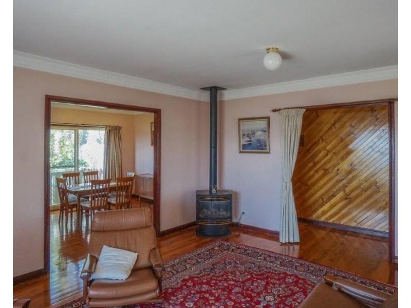 4 View Road, Wentworth Falls NSW 2782