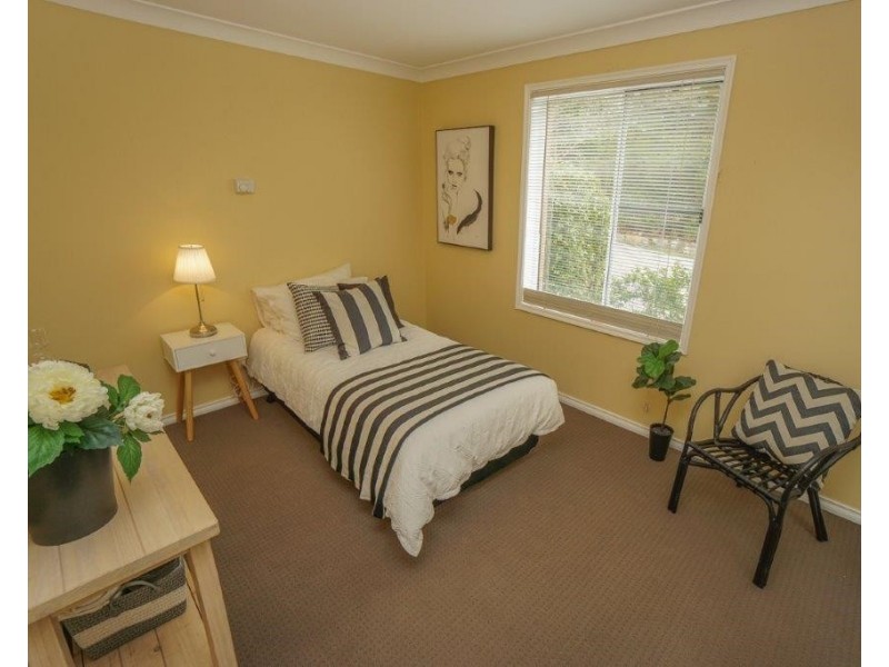 20 Careya Crescent, Woodford NSW 2778