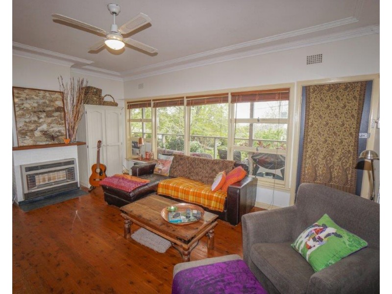 17 Parker Street, Woodford NSW 2778