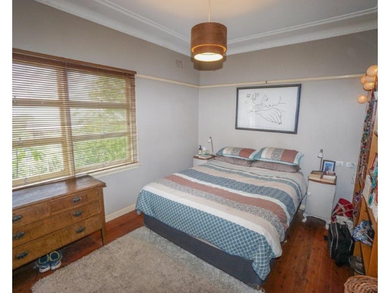 17 Parker Street, Woodford NSW 2778