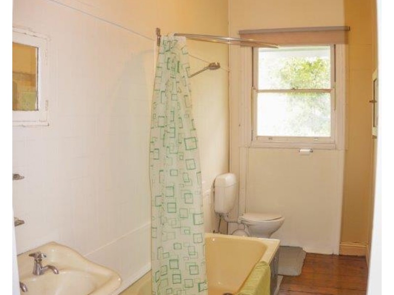 28 Badgerys Crescent, Lawson NSW 2783