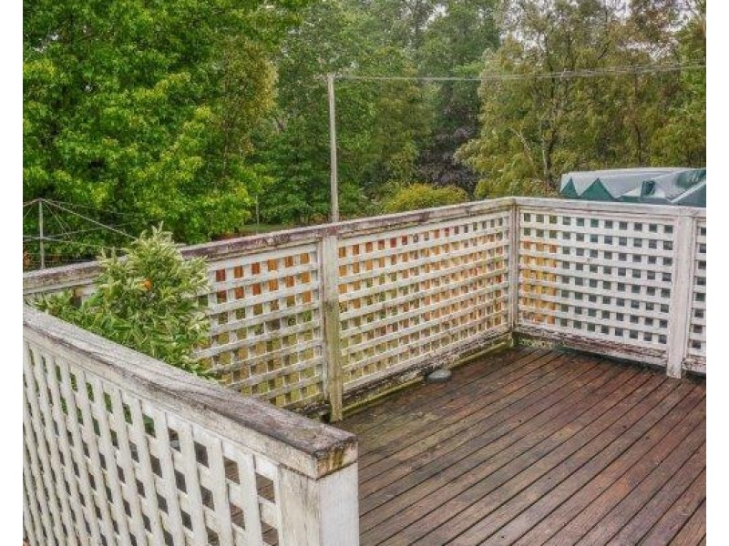 28 Badgerys Crescent, Lawson NSW 2783