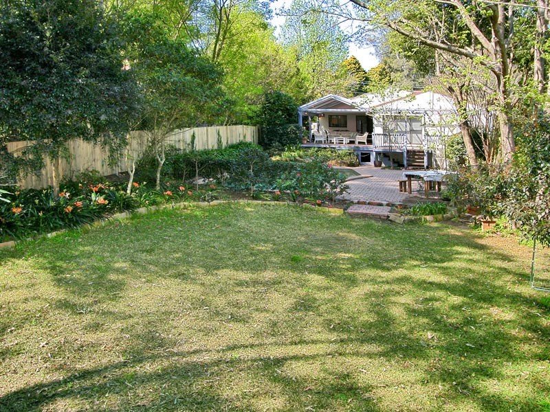 96 Bannockburn Rd, Pymble NSW 2073