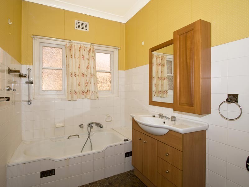 166 Eastern Valley Way, Castlecrag NSW 2068