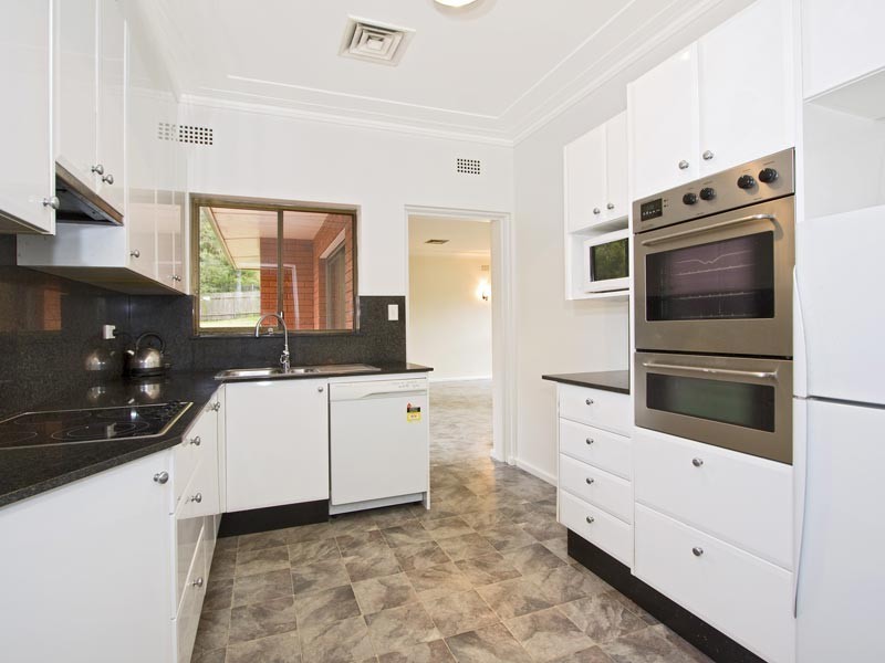 12 Binalong Street, Pymble NSW 2073