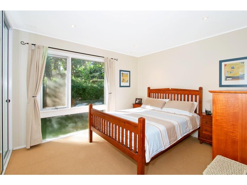 24 Parkinson Ave, Turramurra NSW 2074