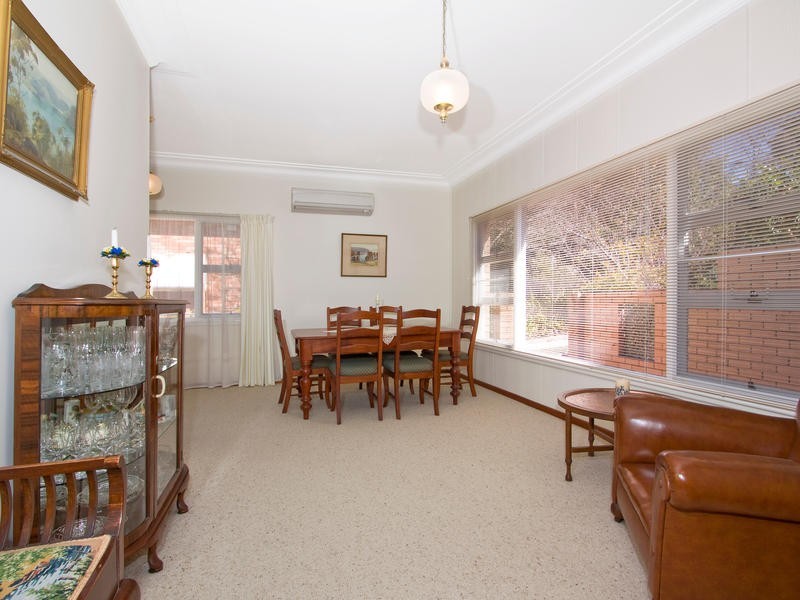 4 Northumberland Avenue, Mount Colah NSW 2079