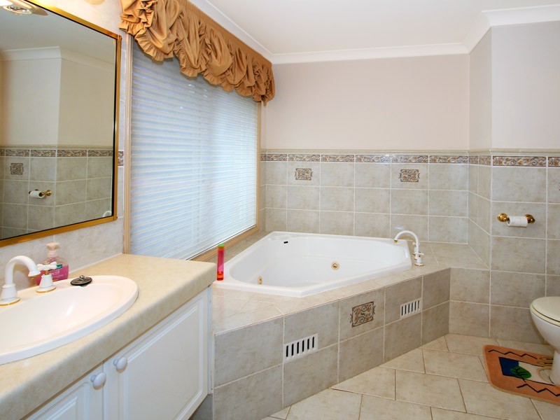 4 Boronga Avenue, West Pymble NSW 2073