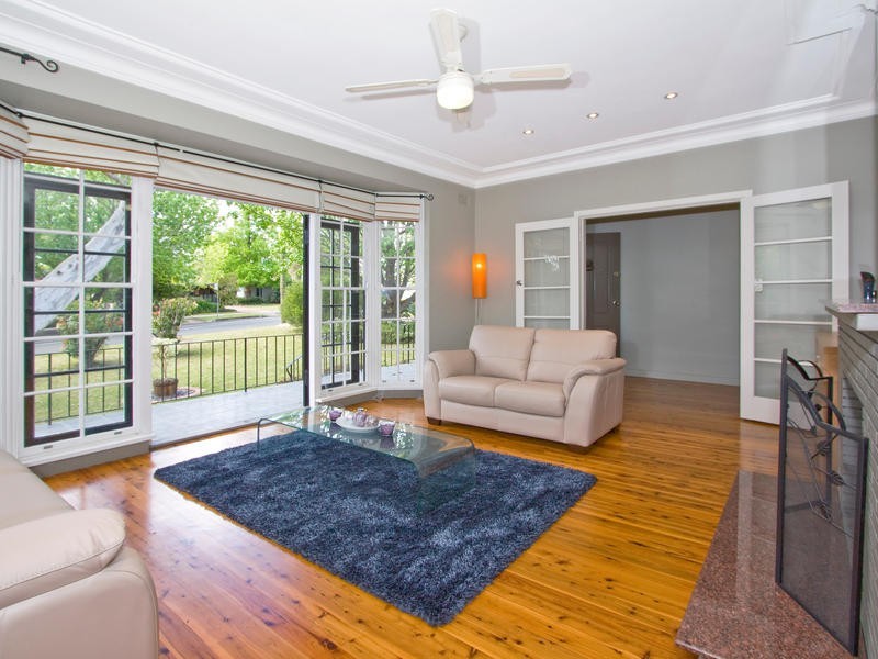 53 Wallalong Crescent, West Pymble NSW 2073