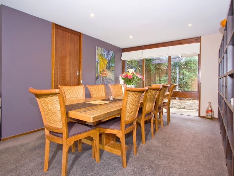 2 Ulm Avenue, South Turramurra NSW 2074