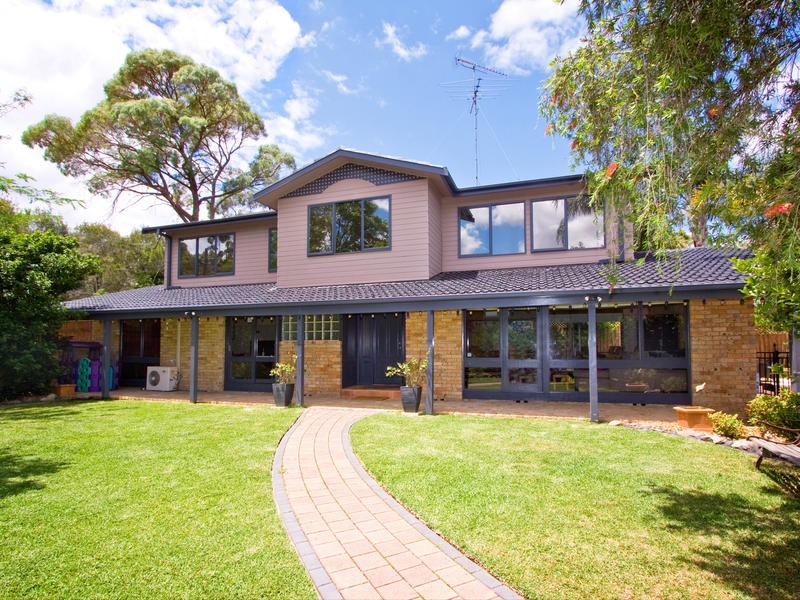 2 Ulm Avenue, South Turramurra NSW 2074