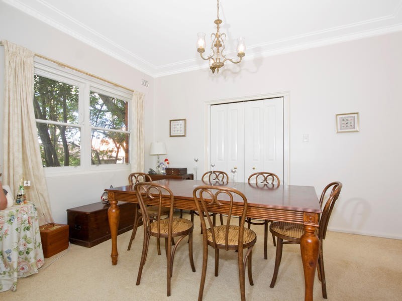 6 Walton Close, Pymble NSW 2073