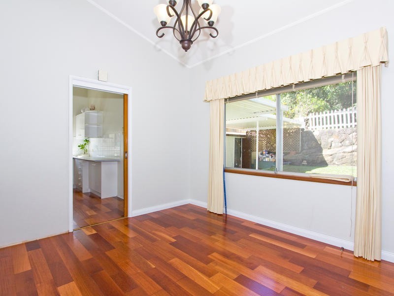 8 Gloucester Avenue, West Pymble NSW 2073