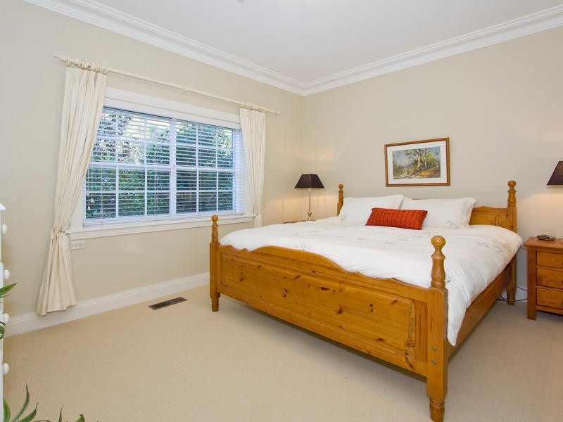 96 Bannockburn Road, Pymble NSW 2073