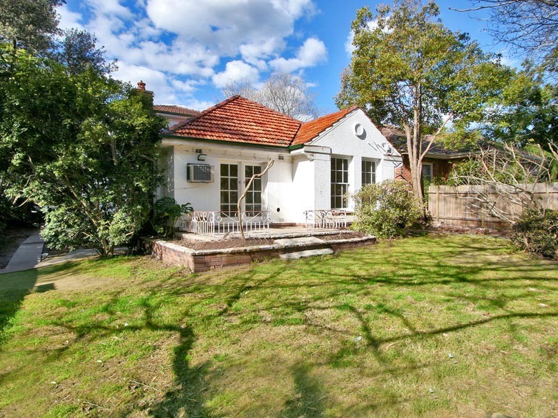 119 Middle Harbour Rd, Lindfield NSW 2070