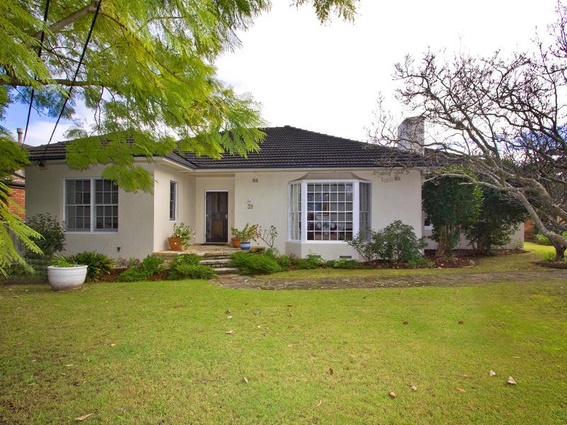 39 Yarrara Road, West Pymble NSW 2073