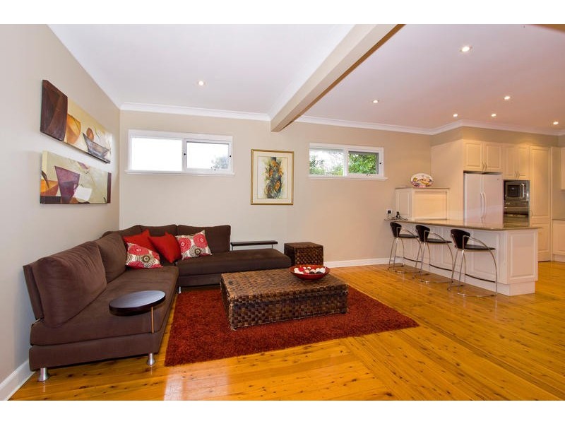 11 Wyomee Avenue, West Pymble NSW 2073