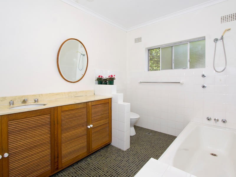 40 The Comenarra Parkway., West Pymble NSW 2073