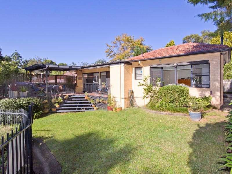 6 Linden Avenue, Pymble NSW 2073