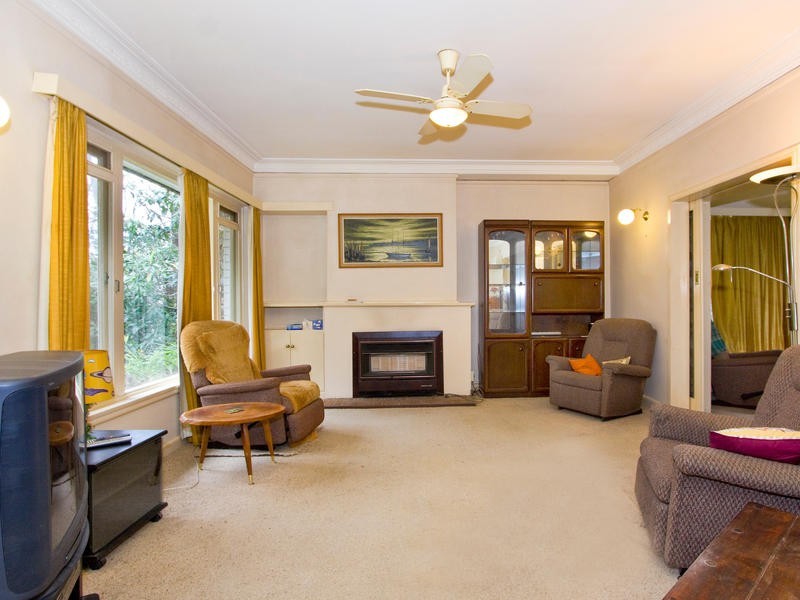 11 Warragal Road, Turramurra NSW 2074