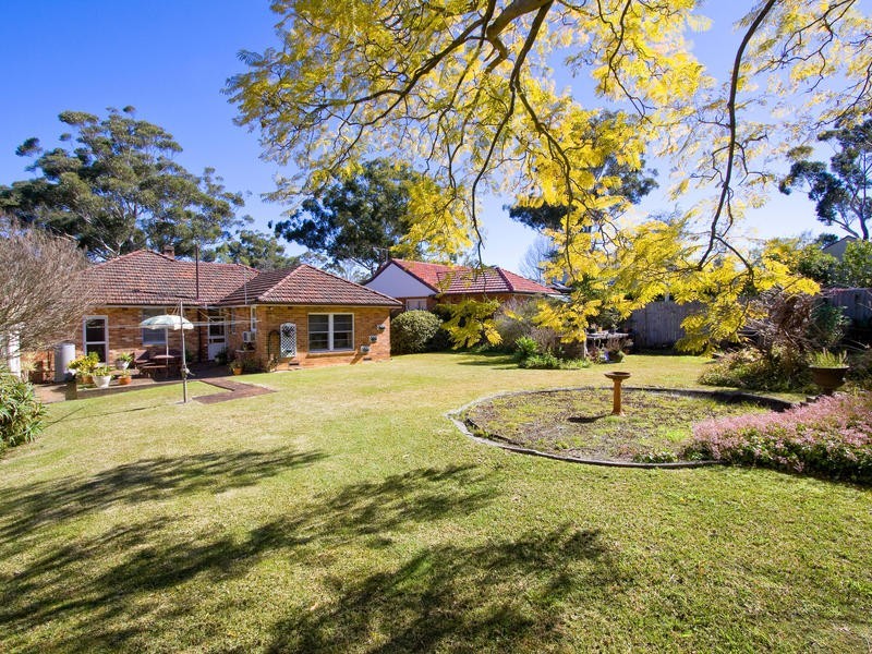 6 Iona Avenue, Pymble NSW 2073