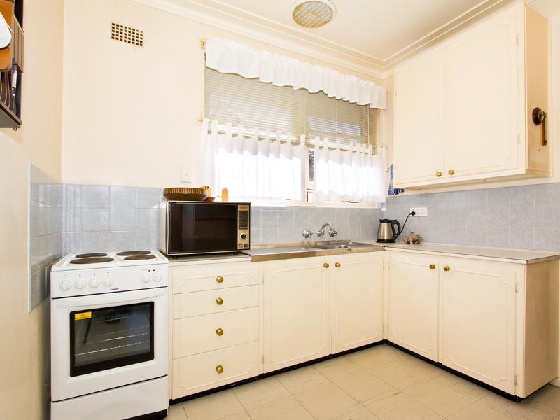 6 Iona Avenue, Pymble NSW 2073
