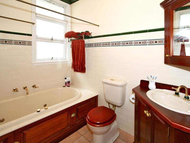 11 Lobelia Street, Chatswood West NSW 2067