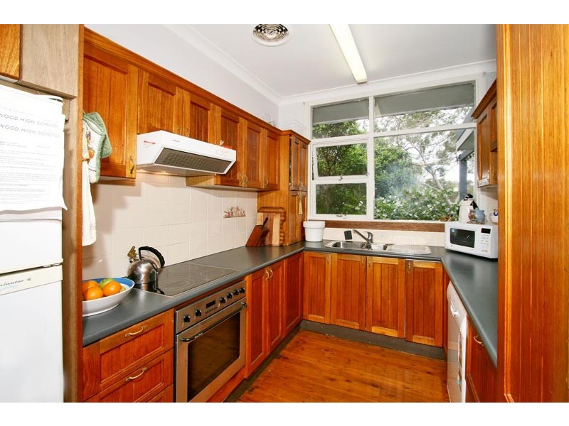 11 Lobelia St, Chatswood West NSW 2067