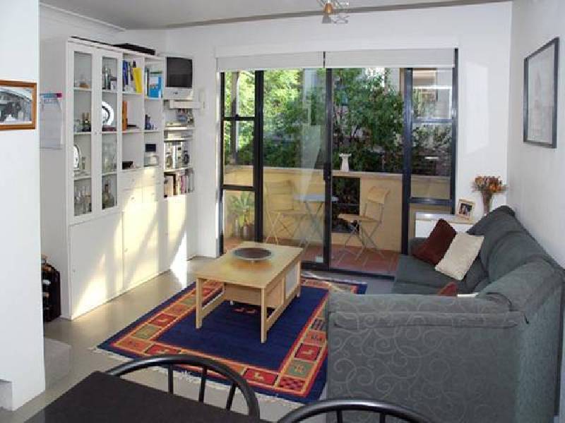 Pacific Highway, Roseville NSW 2069