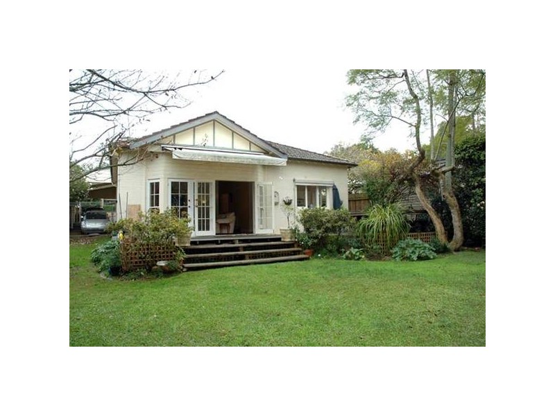 23 Young Street, Warrawee NSW 2074