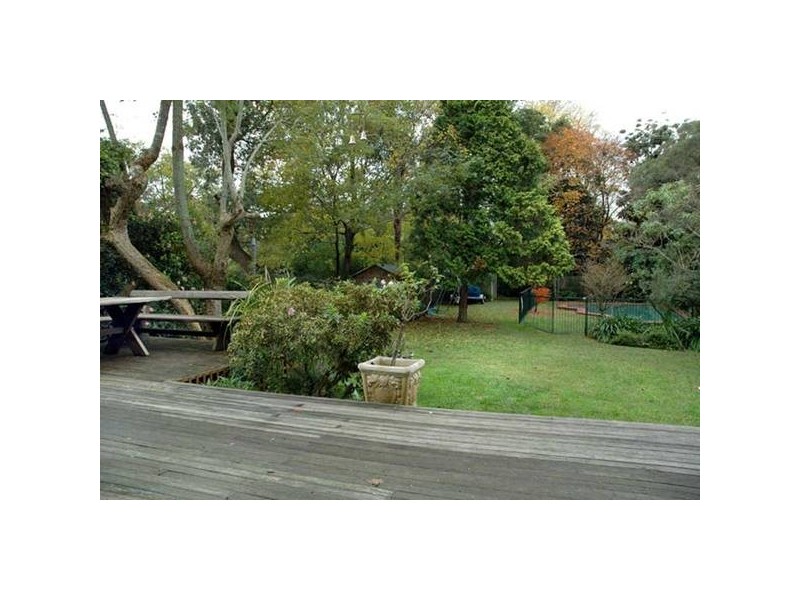 23 Young Street, Warrawee NSW 2074