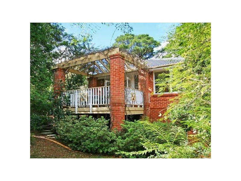 11 Beechworth Road, Pymble NSW 2073