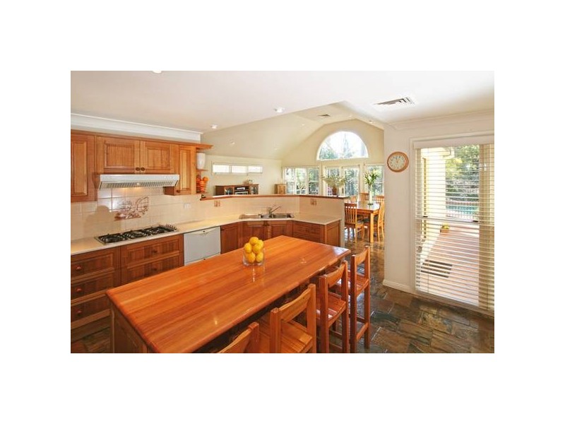 9 Patterson Avenue, Pymble NSW 2073