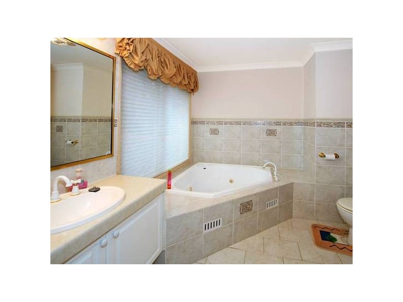 4 Boronga Avenue, West Pymble NSW 2073