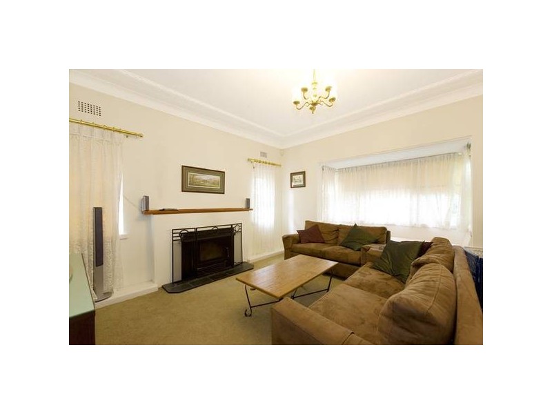 39. Beechworth Road, Pymble NSW 2073