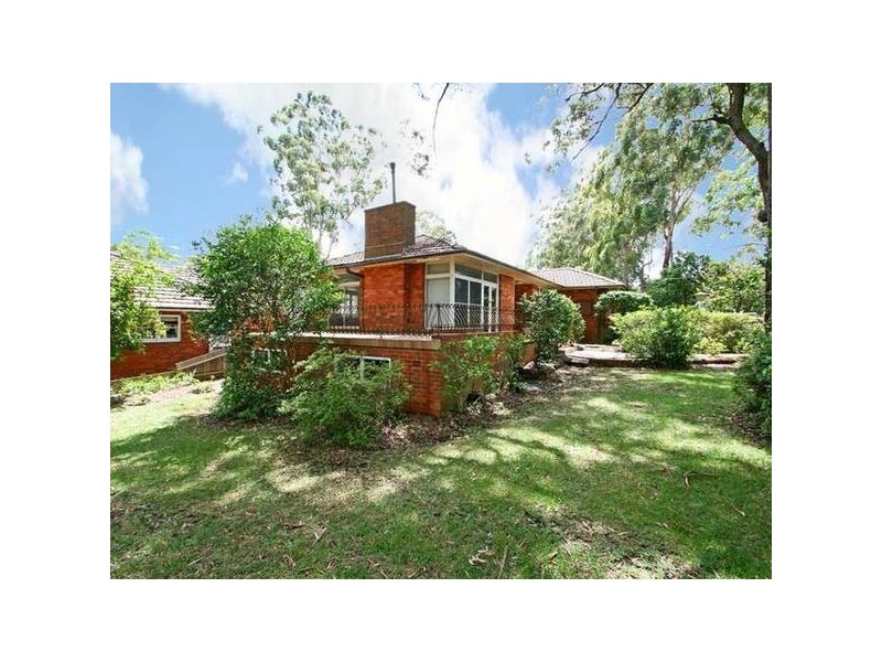 1 Kimbarra Road, Pymble NSW 2073