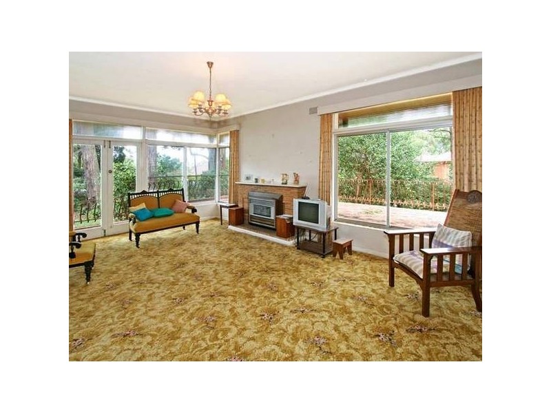 1 Kimbarra Road, Pymble NSW 2073