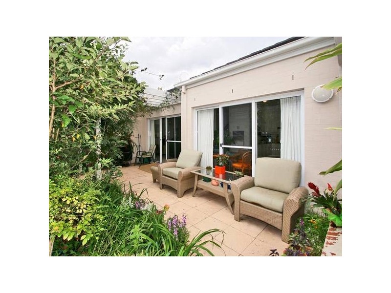 16 Sir James Rowland Avenue, Turramurra NSW 2074