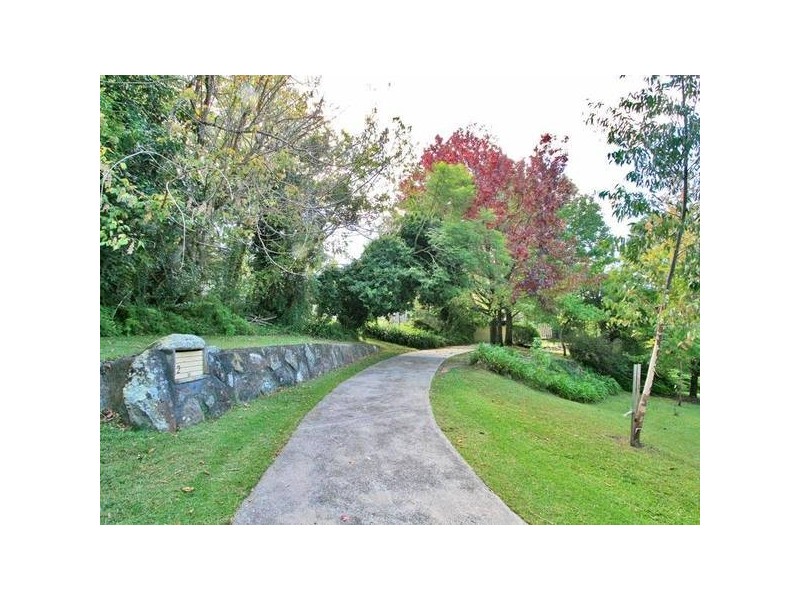 2 Raleigh Crescent, St Ives NSW 2075