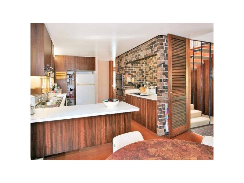 2 Raleigh Crescent, St Ives NSW 2075