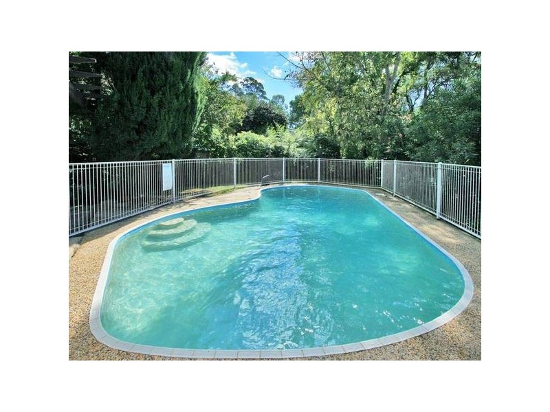 2 Raleigh Crescent, St Ives NSW 2075