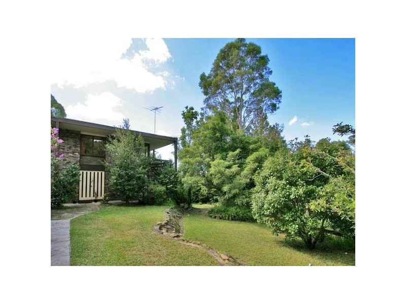 2 Raleigh Crescent, St Ives NSW 2075