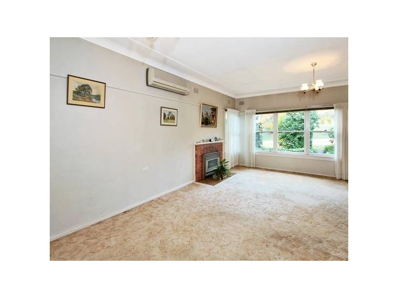 61 Wallalong Crescent, West Pymble NSW 2073