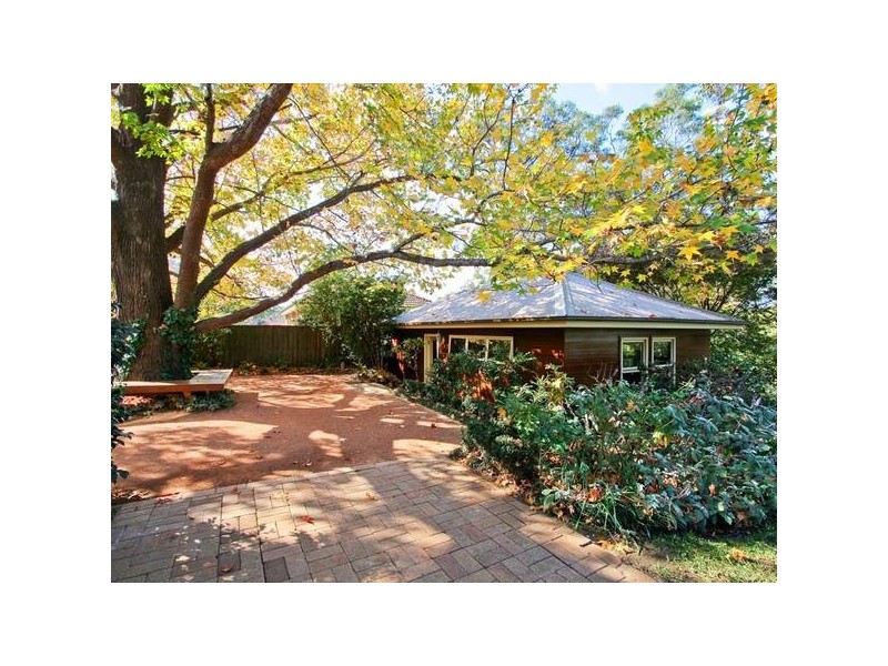 104 Wallalong Crescent, Pymble NSW 2073