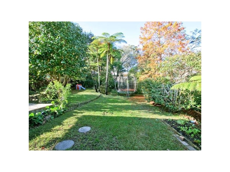 16 Ashmore Avenue, Pymble NSW 2073