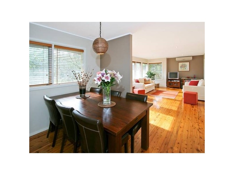 24 Parkinson Avenue, Turramurra NSW 2074
