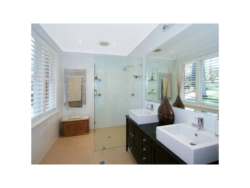 12 Hamilton Parade, Pymble NSW 2073