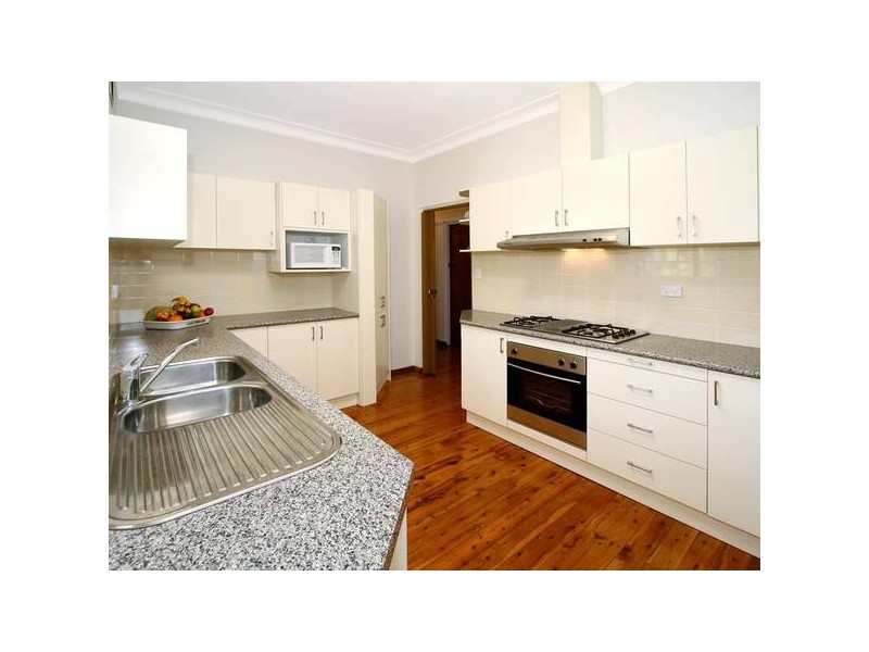 2 Kooyong Street, West Pymble NSW 2073