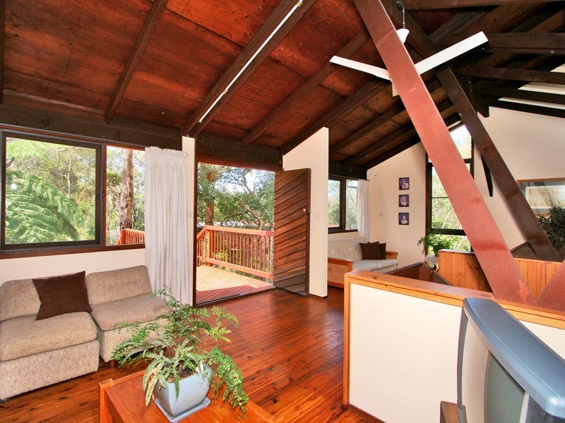 8 Morna Place, Turramurra NSW 2074