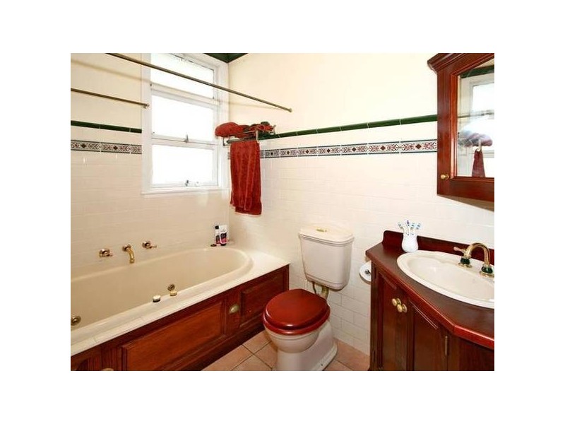 11 Lobelia Street, Chatswood NSW 2067